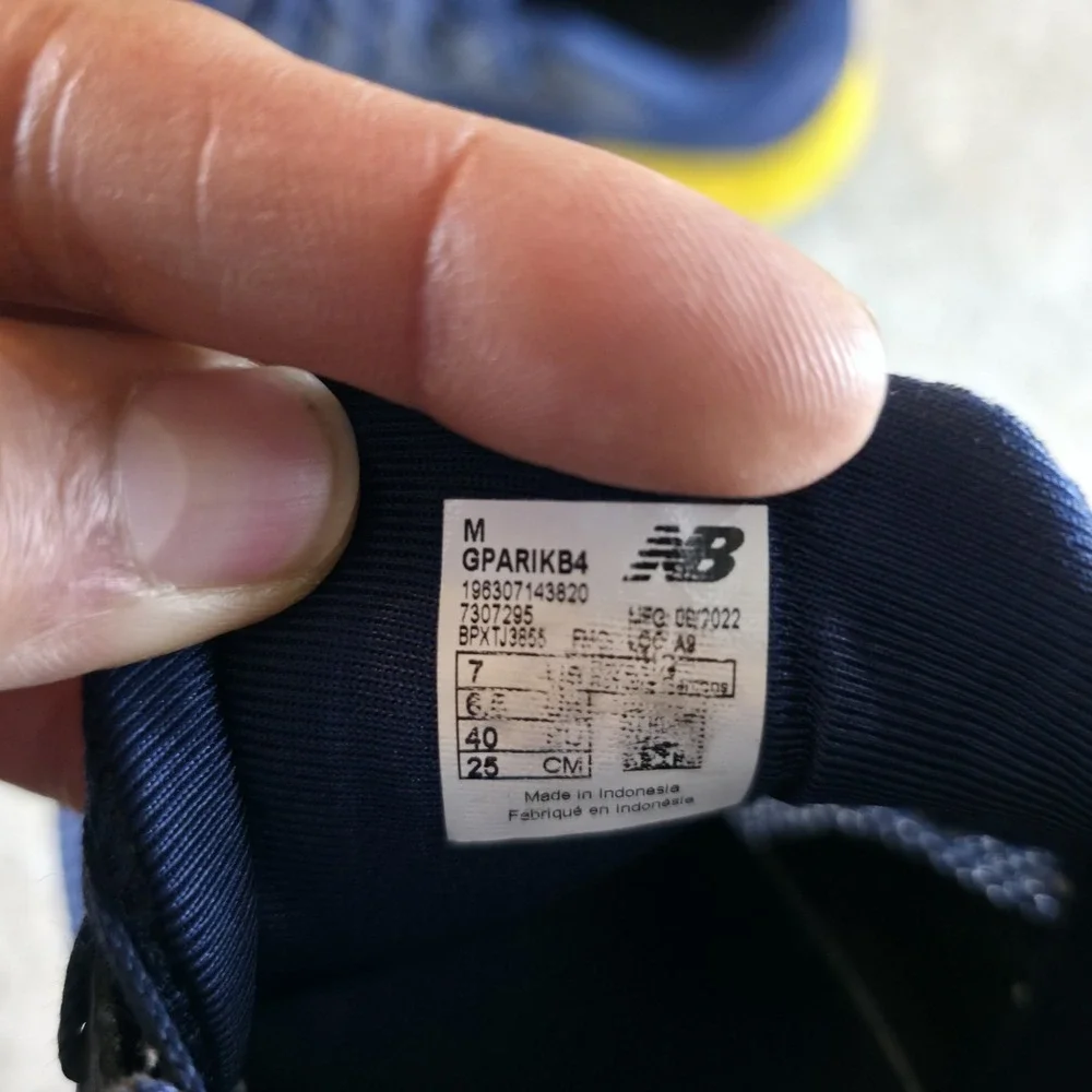 New Balance Shoes Youth 7 Fresh Foam Arishi v4 Sneakers GPARIKB4 Blue Multicolor